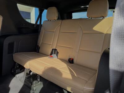 2021 Chevrolet Suburban Premier   - Photo 6 - Yuma, AZ 85364