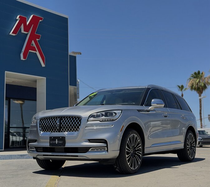 2020 Lincoln Aviator Black Label AWD's photo