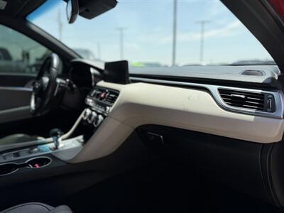 2022 Genesis G70 3.3T Standard - Photo 9 - Yuma, AZ 85364