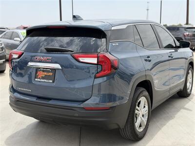 2024 GMC Terrain SLE - Photo 3 - Somerton, AZ 85350