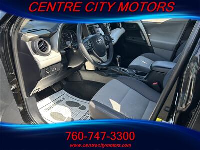 2013 Toyota RAV4 XLE   - Photo 6 - Escondido, CA 92025
