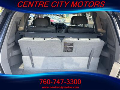 2013 Toyota Highlander Plus   - Photo 6 - Escondido, CA 92025