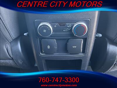 2021 Ford Explorer XLT   - Photo 12 - Escondido, CA 92025