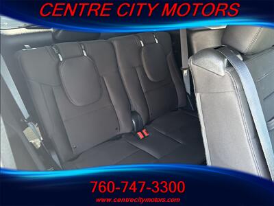 2021 Ford Explorer XLT   - Photo 10 - Escondido, CA 92025