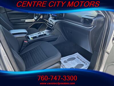 2021 Ford Explorer XLT   - Photo 13 - Escondido, CA 92025