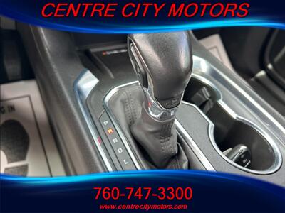 2022 Chevrolet Traverse LT Cloth   - Photo 22 - Escondido, CA 92025