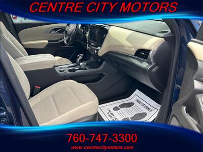 2022 Chevrolet Traverse LT Cloth   - Photo 12 - Escondido, CA 92025