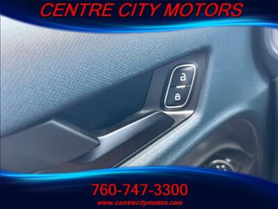 2022 Ford Maverick XL  Crew Cab - Photo 20 - Escondido, CA 92025