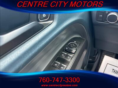 2022 Ford Maverick XL  Crew Cab - Photo 19 - Escondido, CA 92025