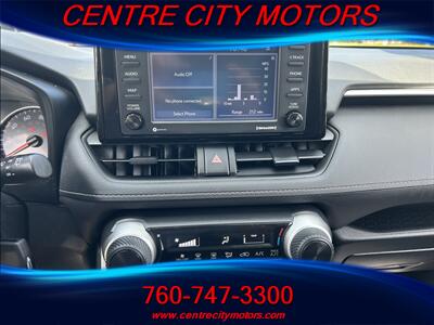 2022 Toyota RAV4 LE   - Photo 11 - Escondido, CA 92025