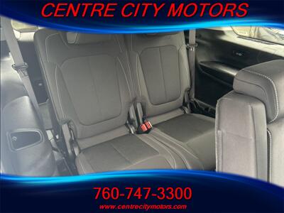2023 Jeep Grand Cherokee L Laredo   - Photo 9 - Escondido, CA 92025