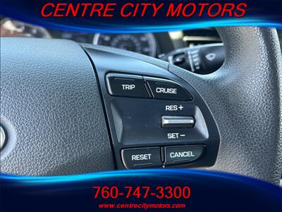 2019 Hyundai Elantra SE   - Photo 17 - Escondido, CA 92025