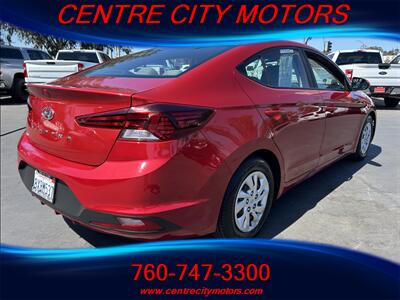 2019 Hyundai Elantra SE   - Photo 4 - Escondido, CA 92025