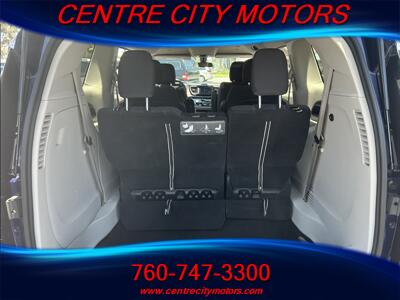 2020 Chrysler Voyager LX   - Photo 6 - Escondido, CA 92025