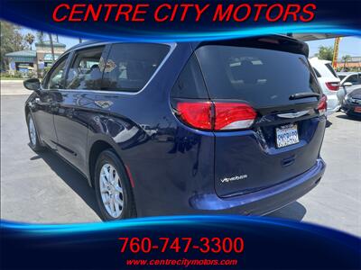2020 Chrysler Voyager LX   - Photo 5 - Escondido, CA 92025