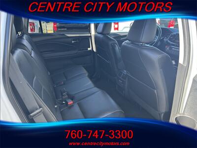 2022 Honda Pilot SE   - Photo 9 - Escondido, CA 92025