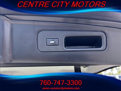 2011 Honda Pilot Touring   - Photo 7 - Escondido, CA 92025