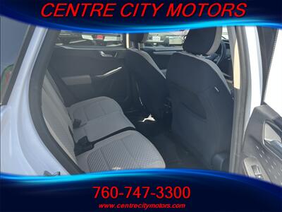 2020 Ford Escape SE   - Photo 7 - Escondido, CA 92025