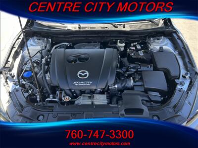 2017 Mazda MAZDA3 Sport   - Photo 19 - Escondido, CA 92025
