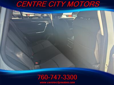 2019 Toyota RAV4 XLE   - Photo 7 - Escondido, CA 92025