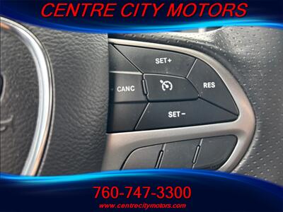 2020 Dodge Durango SXT   - Photo 23 - Escondido, CA 92025