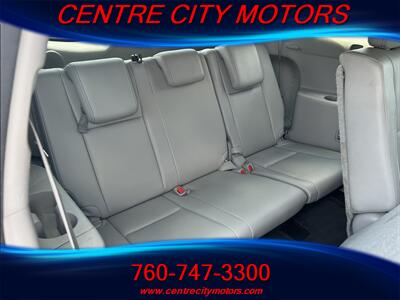 2018 Toyota Highlander Limited   - Photo 10 - Escondido, CA 92025