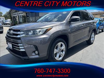 2018 Toyota Highlander Limited   - Photo 1 - Escondido, CA 92025