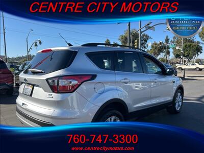 2018 Ford Escape SE   - Photo 3 - Escondido, CA 92025