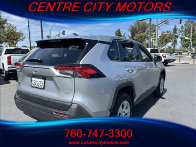 2022 Toyota RAV4 LE   - Photo 4 - Escondido, CA 92025