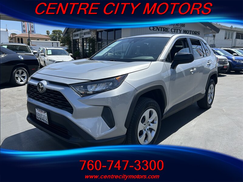 2022 Toyota RAV4 LE - Photo 1 - Escondido, CA 92025