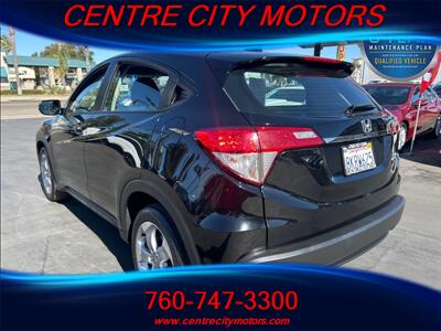 2019 Honda HR-V LX   - Photo 5 - Escondido, CA 92025