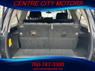 2017 Toyota 4Runner SR5   - Photo 6 - Escondido, CA 92025