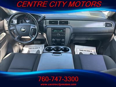 2010 Chevrolet Avalanche LS   - Photo 7 - Escondido, CA 92025