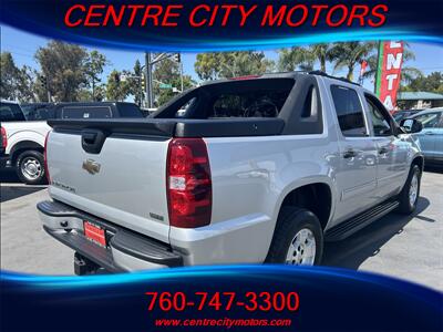 2010 Chevrolet Avalanche LS   - Photo 4 - Escondido, CA 92025