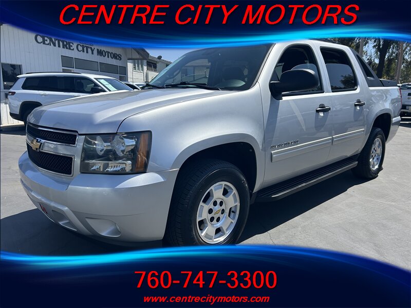 2010 Chevrolet Avalanche LS - Photo 1 - Escondido, CA 92025