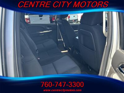 2010 Chevrolet Avalanche LS   - Photo 6 - Escondido, CA 92025