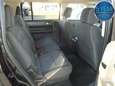 2019 Ford Flex SE   - Photo 7 - Escondido, CA 92025