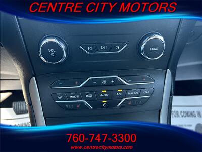 2020 Ford Edge SEL   - Photo 13 - Escondido, CA 92025