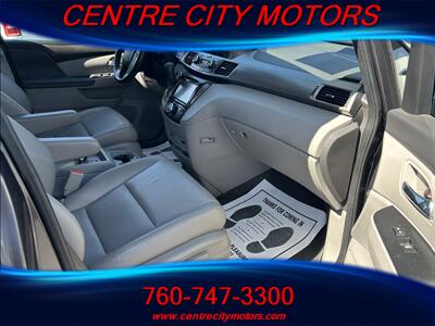2016 Honda Odyssey Touring Elite   - Photo 8 - Escondido, CA 92025
