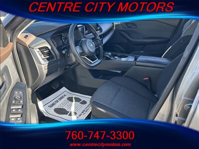 2021 Nissan Rogue S   - Photo 10 - Escondido, CA 92025