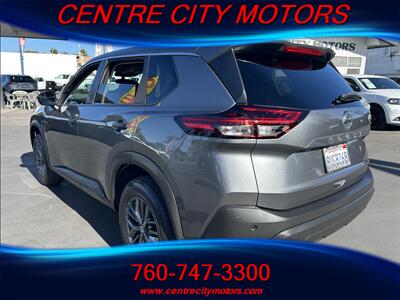 2021 Nissan Rogue S   - Photo 5 - Escondido, CA 92025