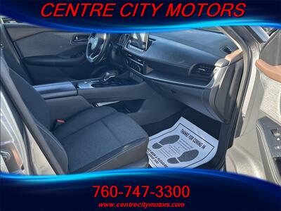 2021 Nissan Rogue S   - Photo 9 - Escondido, CA 92025