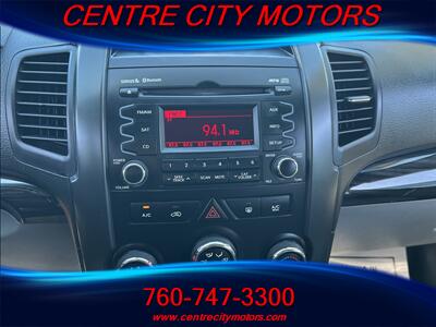 2011 Kia Sorento LX   - Photo 11 - Escondido, CA 92025