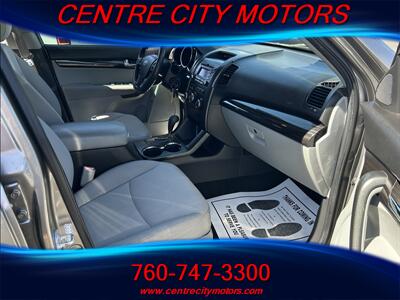 2011 Kia Sorento LX   - Photo 9 - Escondido, CA 92025