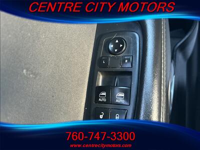 2018 Dodge Challenger SXT   - Photo 16 - Escondido, CA 92025