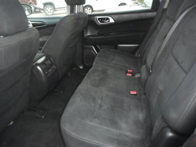 2013 Nissan Pathfinder SV - Photo 5 - Horton, KS 66439