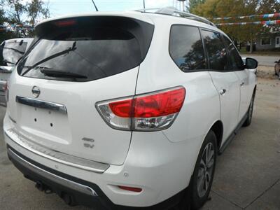 2013 Nissan Pathfinder SV - Photo 3 - Horton, KS 66439