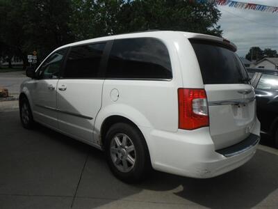 2012 Chrysler Town & Country Touring   - Photo 4 - Horton, KS 66439