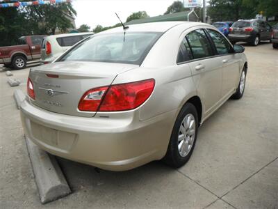 2010 Chrysler Sebring Touring   - Photo 3 - Horton, KS 66439