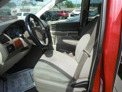 2009 Chrysler Town & Country LX   - Photo 7 - Horton, KS 66439